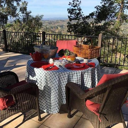 Rainbow Guest House Fallbrook Ngoại thất bức ảnh