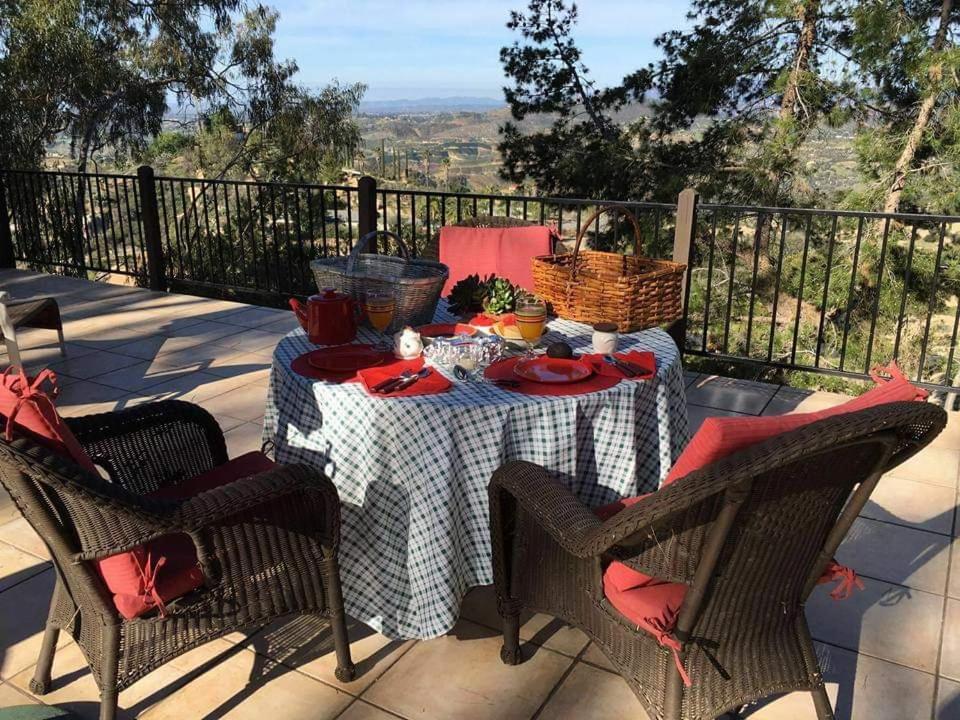Rainbow Guest House Fallbrook Ngoại thất bức ảnh